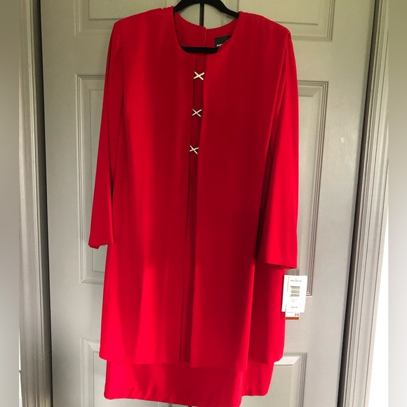 Red Dress - Picture 1 of 7